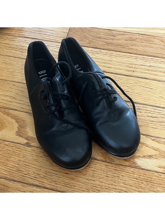 BLOCH Other - Bloch Black Leather Tap Shoes with Lace-Up Closure